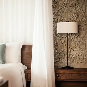 vizitați hotelul